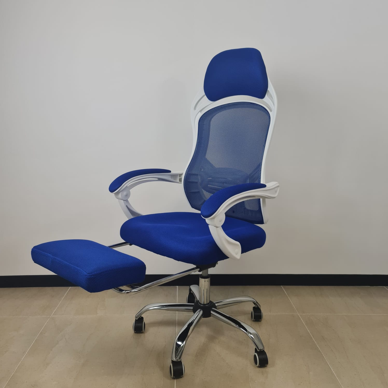 Silla Ergonómica de Malla KOMFORT – Soporte y Frescura para tu Jornada